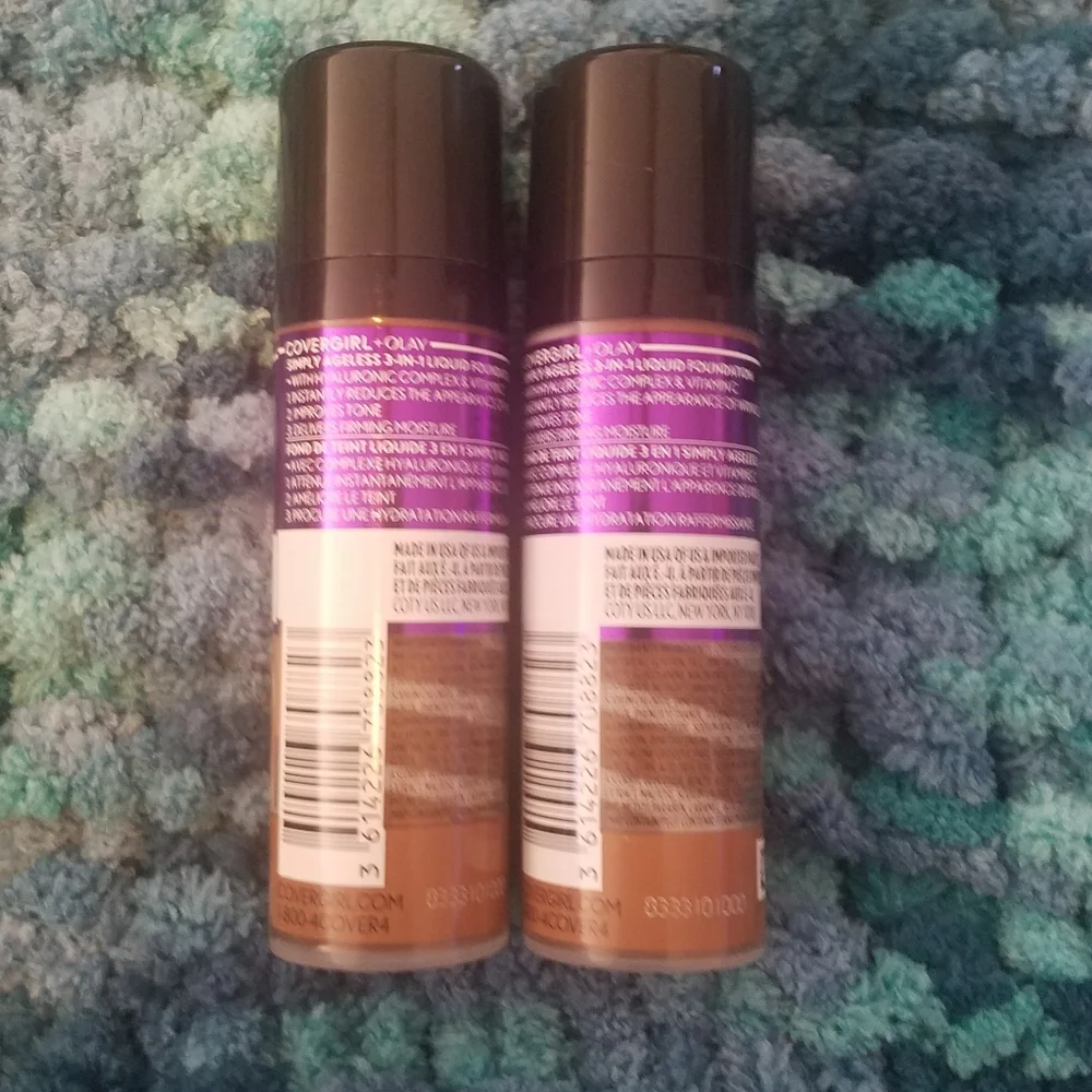 Covergirl and Olay Simply Ageless 3 in 1 Foundation Set of 2 Soft Sable